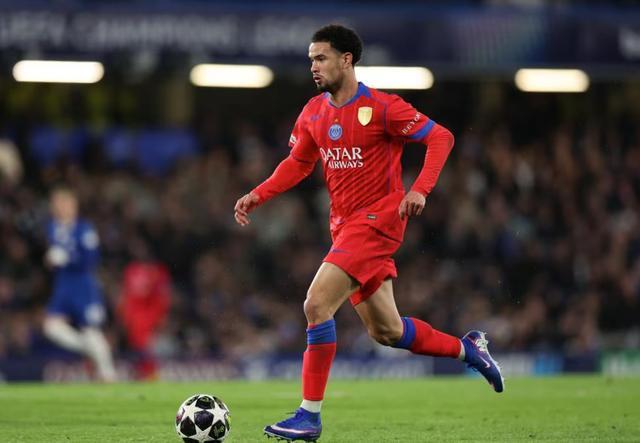 新球体育-20岁31天，扎伊尔-埃梅里超贝林成欧冠历史出战40场最年轻球员